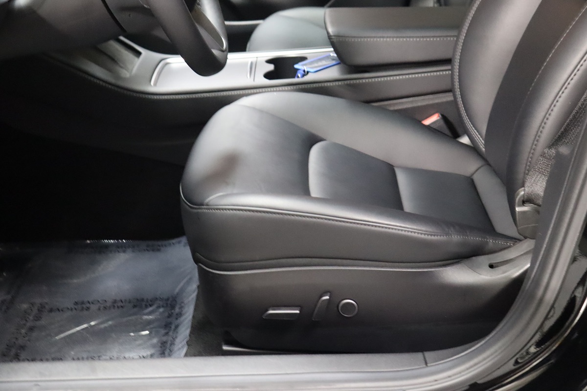 2022 Tesla Model 3 Long Range photo 25