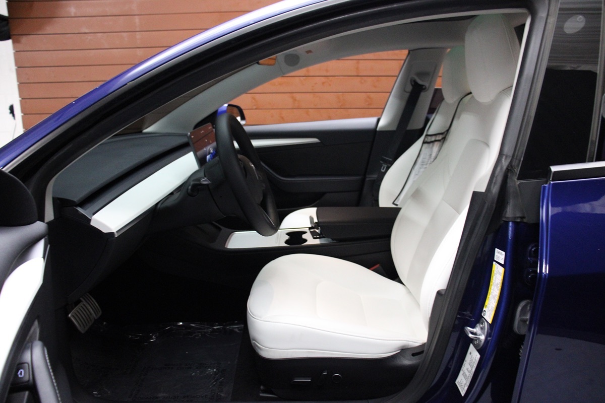 2022 Tesla Model 3 Performance photo 27