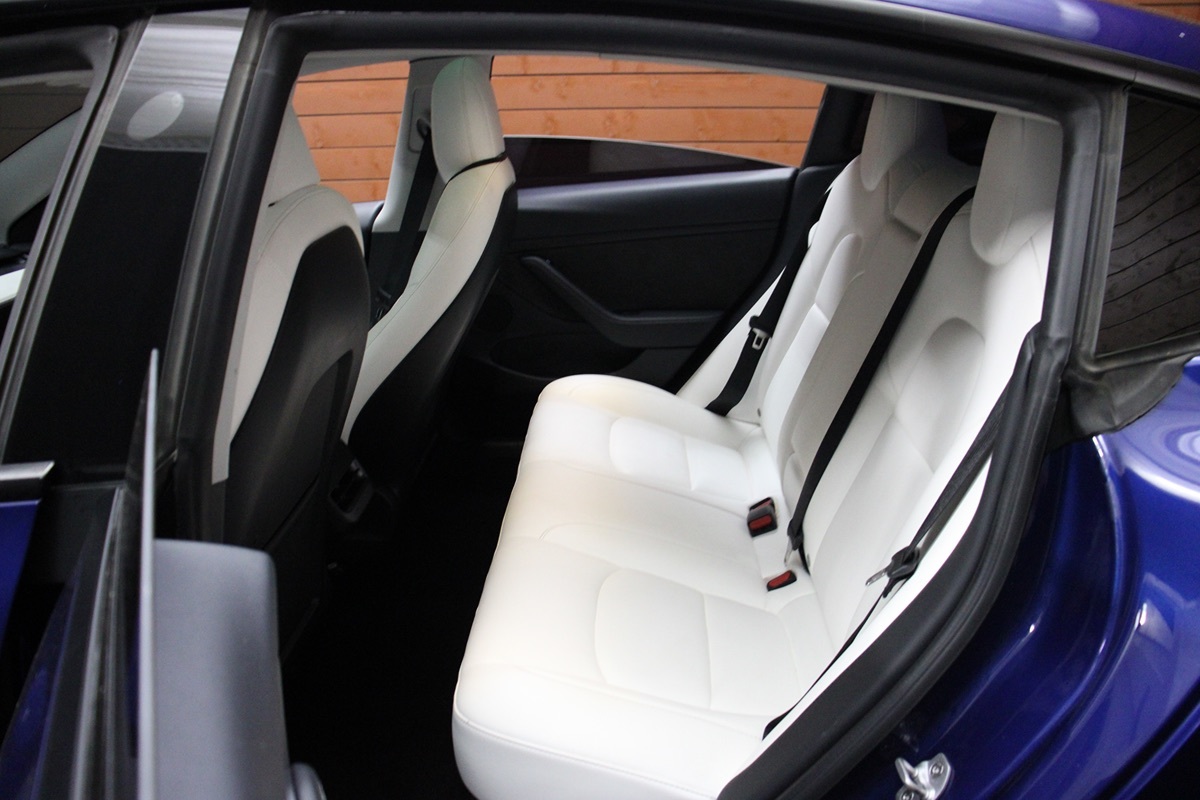 2022 Tesla Model 3 Performance photo 30