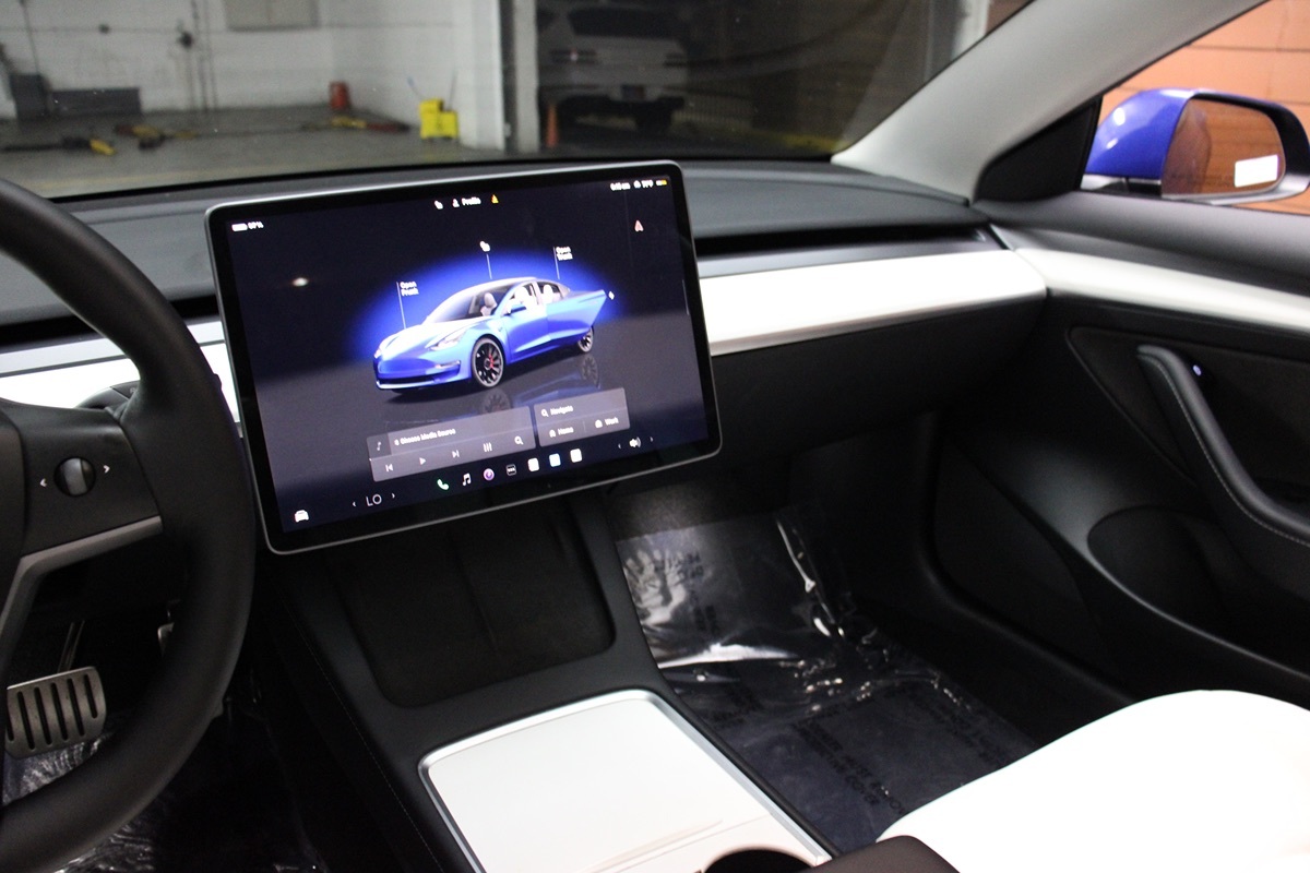 2022 Tesla Model 3 Performance photo 42