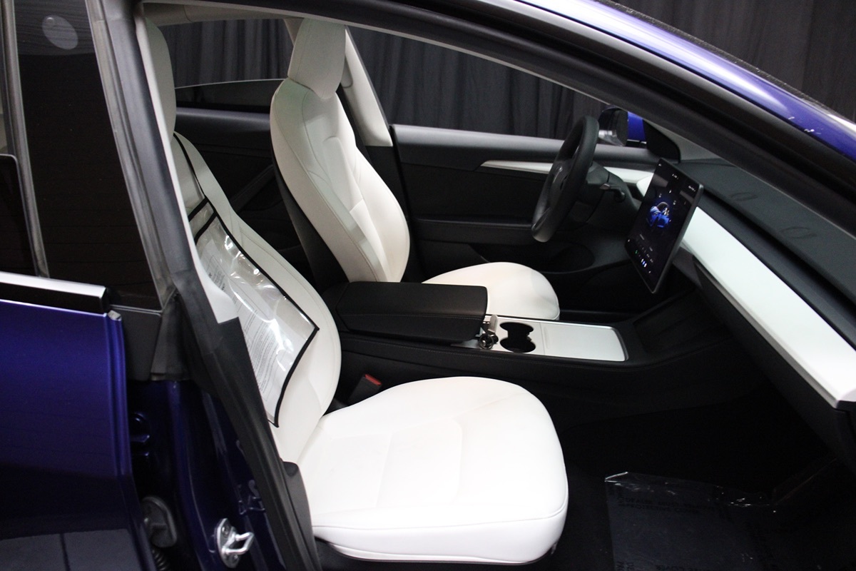 2022 Tesla Model 3 Performance photo 46