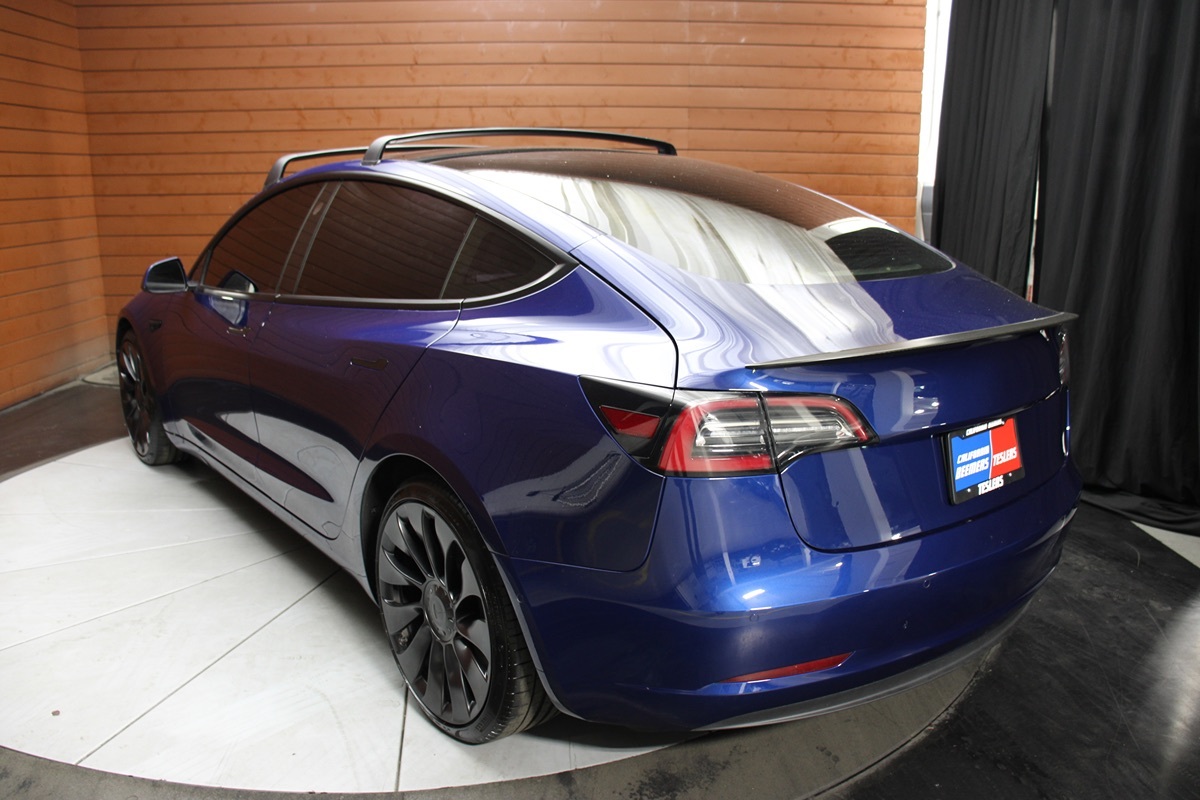 2022 Tesla Model 3 Performance photo 11