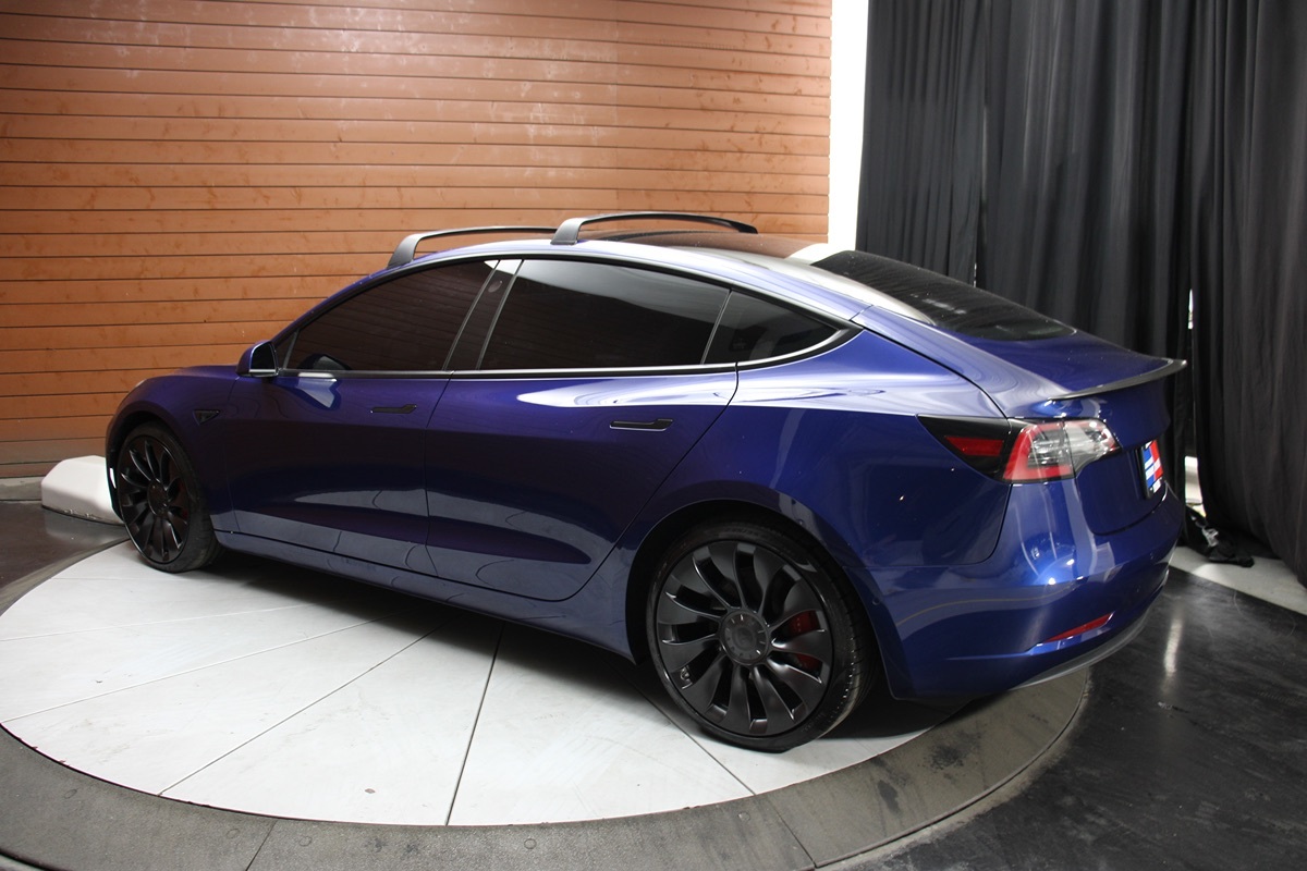 2022 Tesla Model 3 Performance photo 12