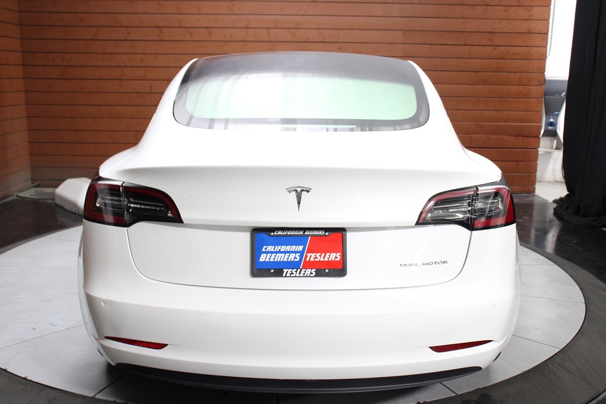 2021 Tesla Model 3 Long Range photo 8