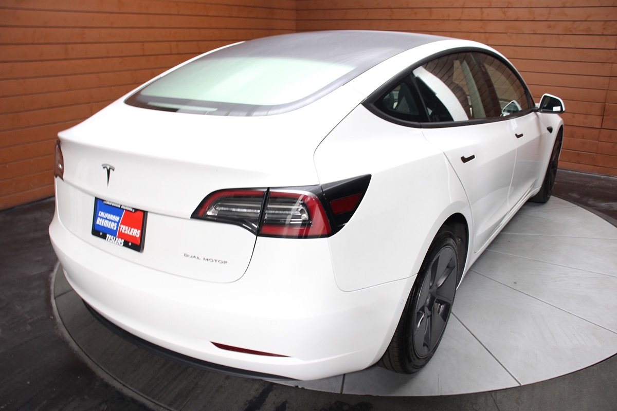 2021 Tesla Model 3 Long Range photo 18