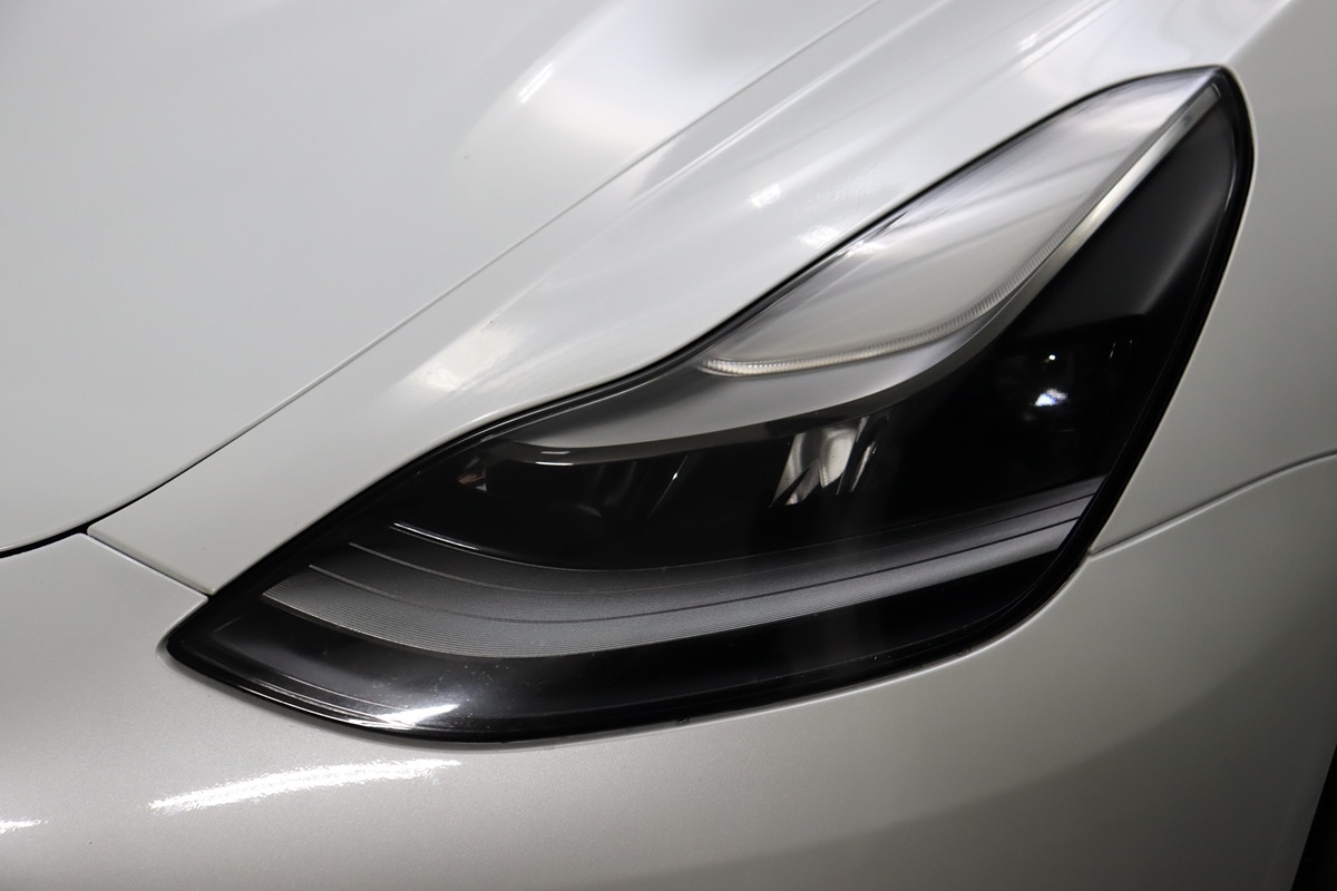 2021 Tesla Model 3 Long Range photo 3