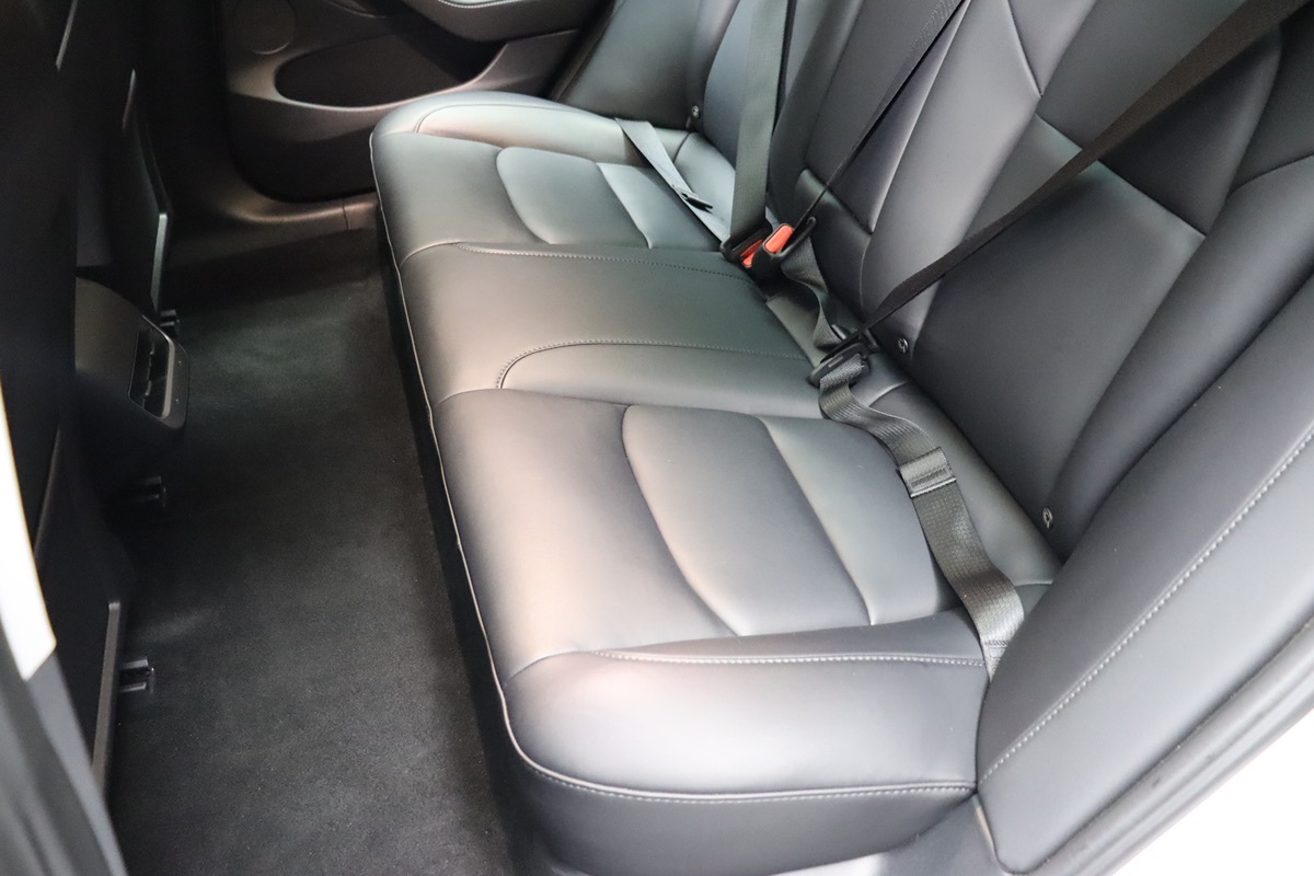 2021 Tesla Model 3 Long Range photo 35