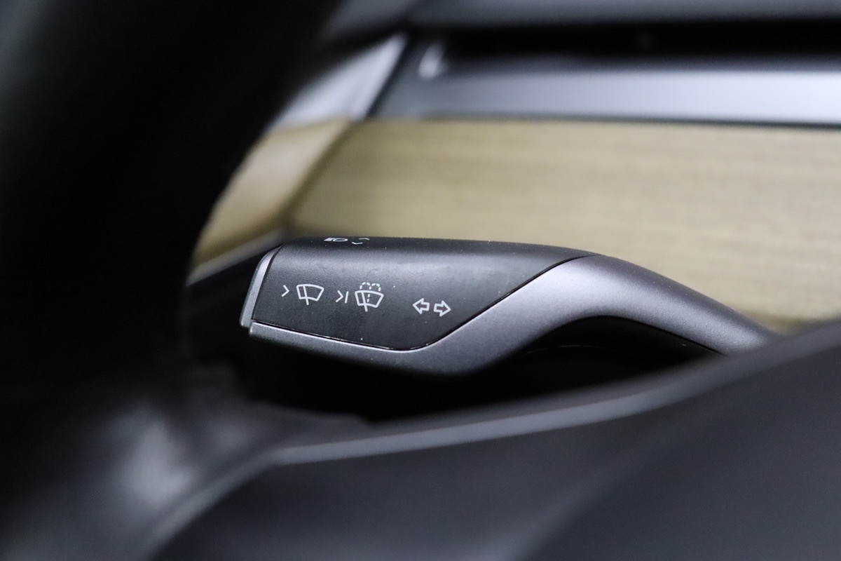 2021 Tesla Model 3 Long Range photo 40