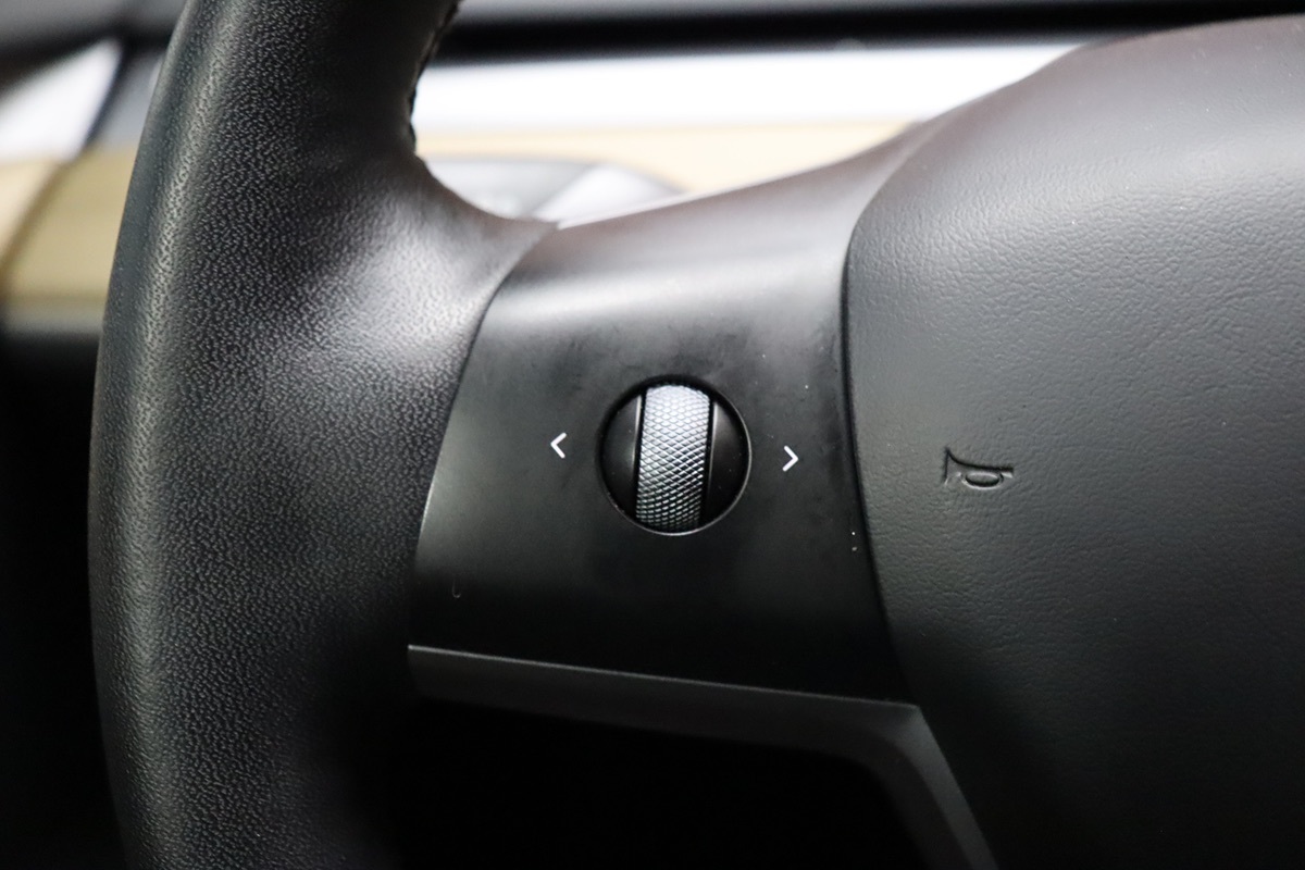 2021 Tesla Model 3 Long Range photo 41