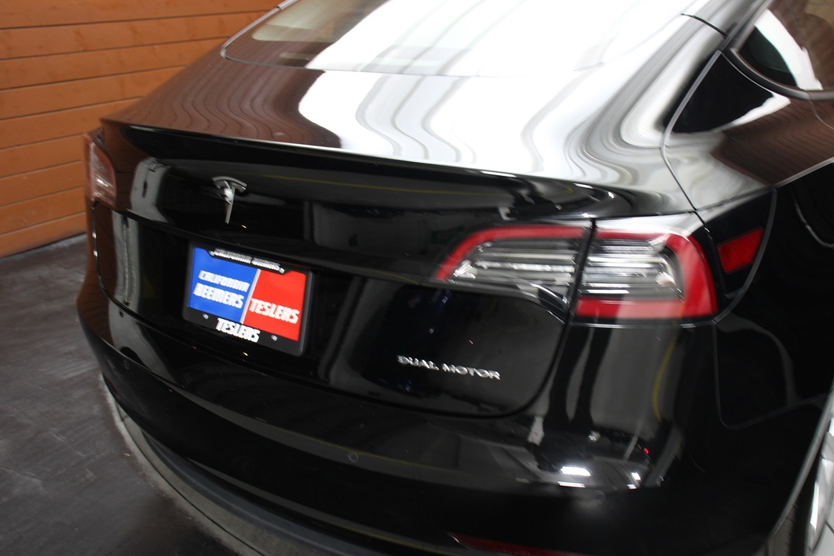2021 Tesla Model 3 Long Range photo 3
