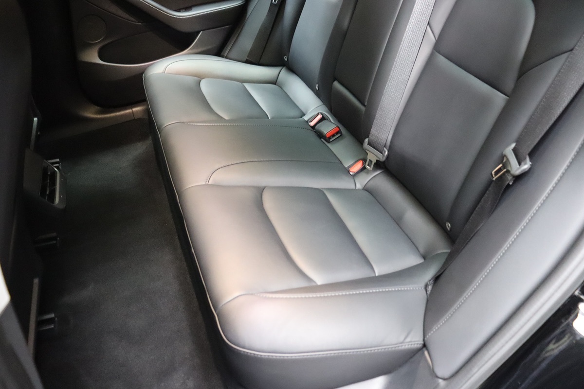 2021 Tesla Model 3 Long Range photo 28