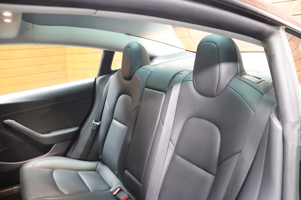 2021 Tesla Model 3 Long Range photo 29
