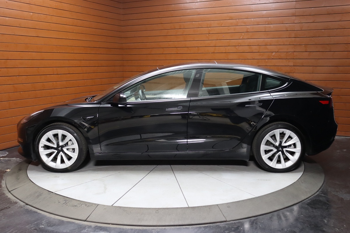 2021 Tesla Model 3 Long Range photo 30