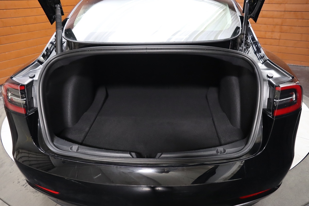 2021 Tesla Model 3 Long Range photo 44