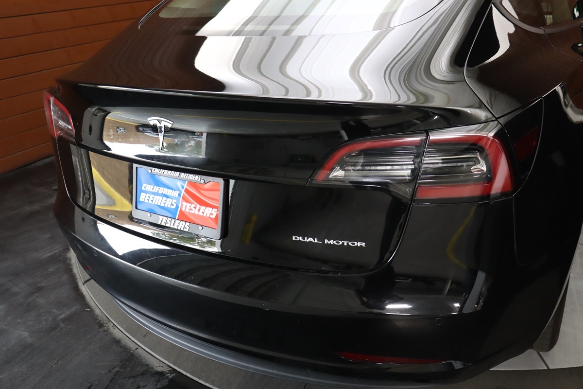 2022 Tesla Model 3 Long Range photo 10