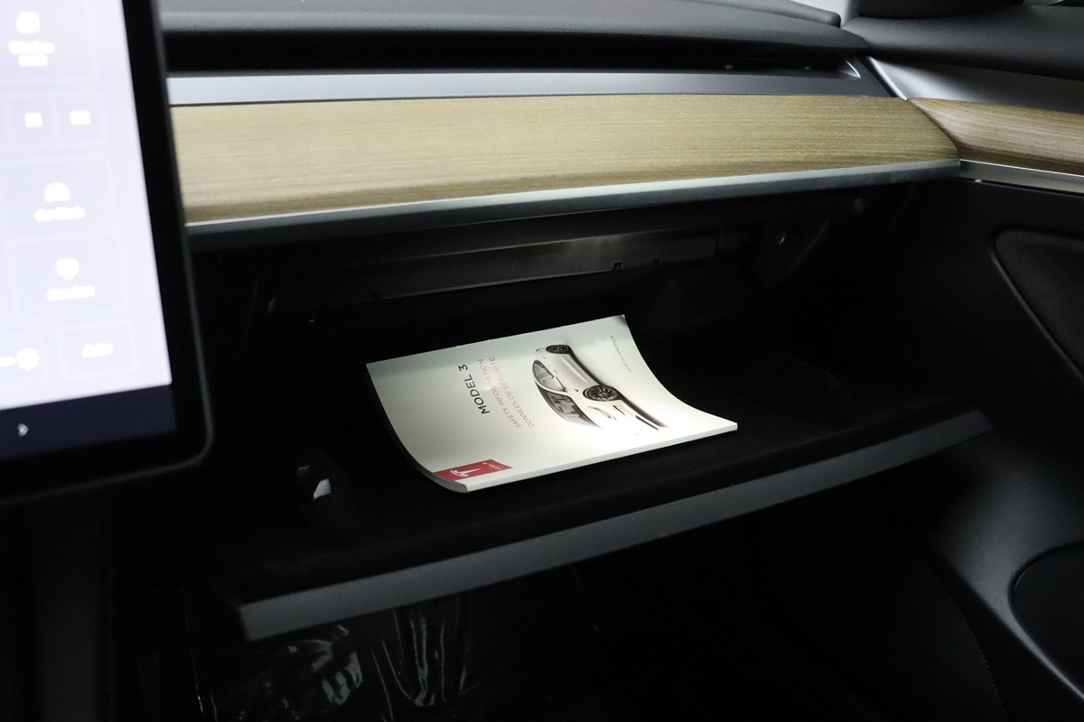 2022 Tesla Model 3 Long Range photo 24