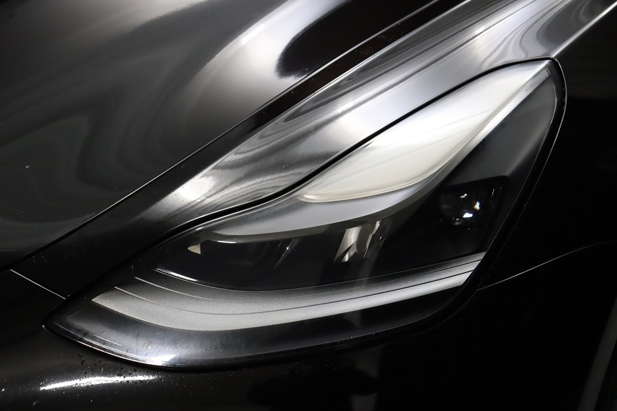 2022 Tesla Model 3 Long Range photo 3