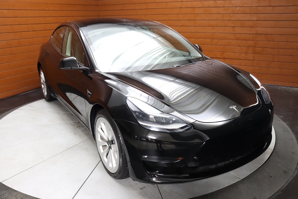 2022 Tesla Model 3 Long Range photo 12