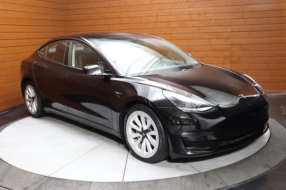 2022 Tesla Model 3 Long Range photo 13