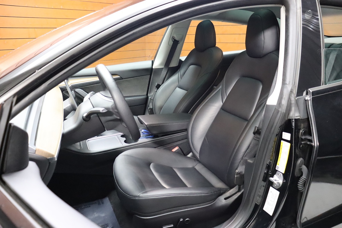 2022 Tesla Model 3 Long Range photo 30