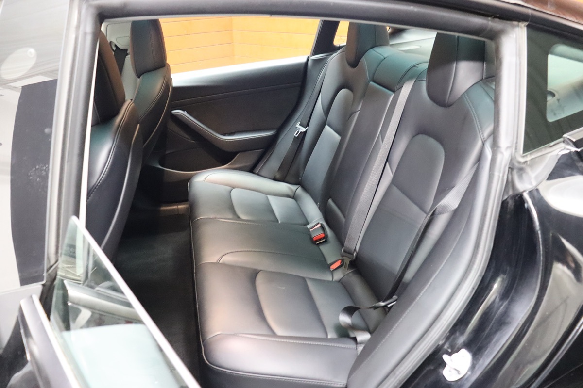 2022 Tesla Model 3 Long Range photo 34