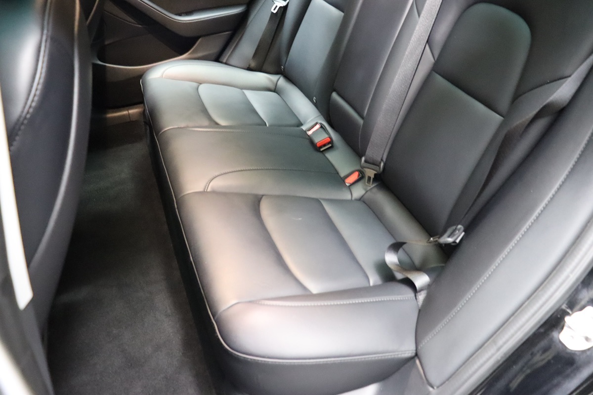 2022 Tesla Model 3 Long Range photo 35
