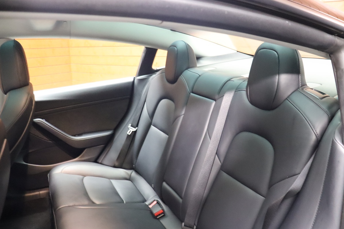 2022 Tesla Model 3 Long Range photo 36