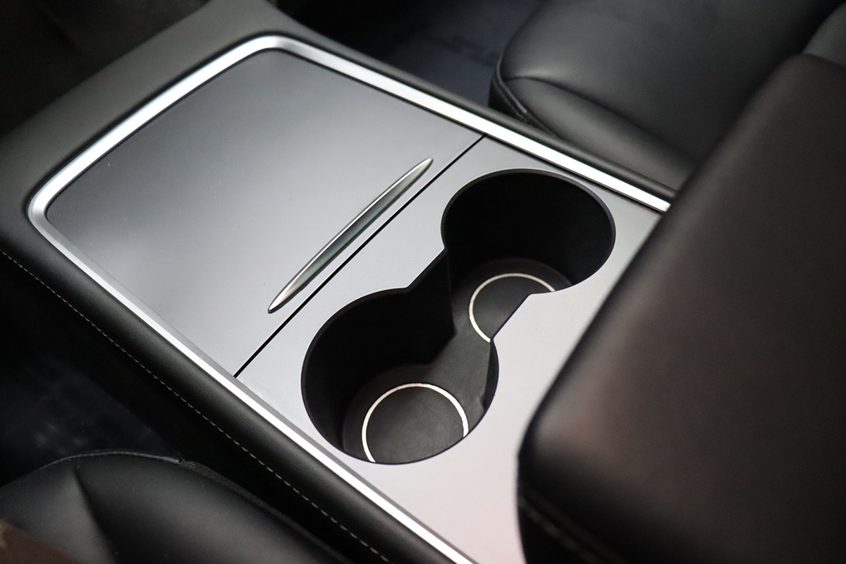 2022 Tesla Model 3 Long Range photo 39