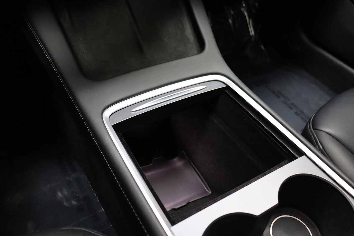 2022 Tesla Model 3 Long Range photo 40