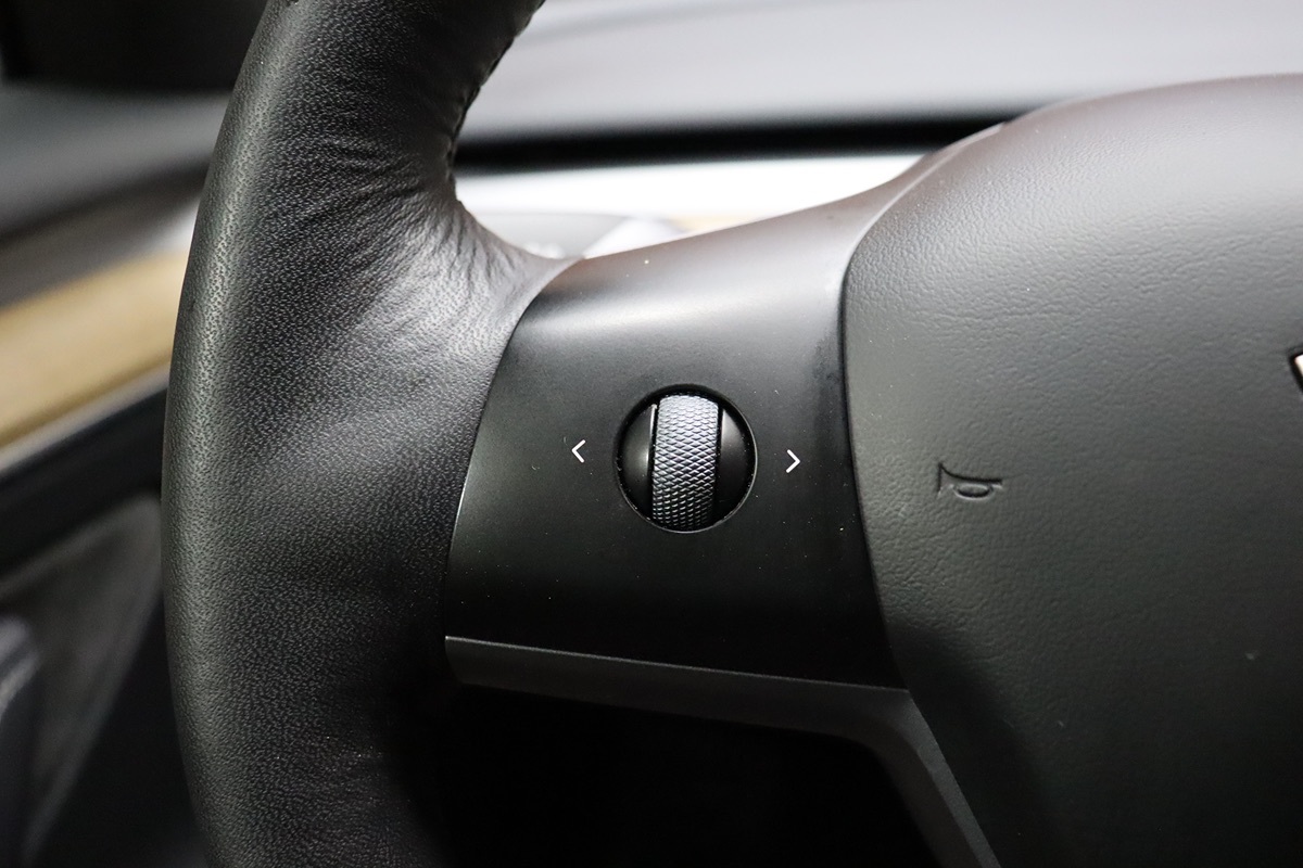 2022 Tesla Model 3 Long Range photo 43