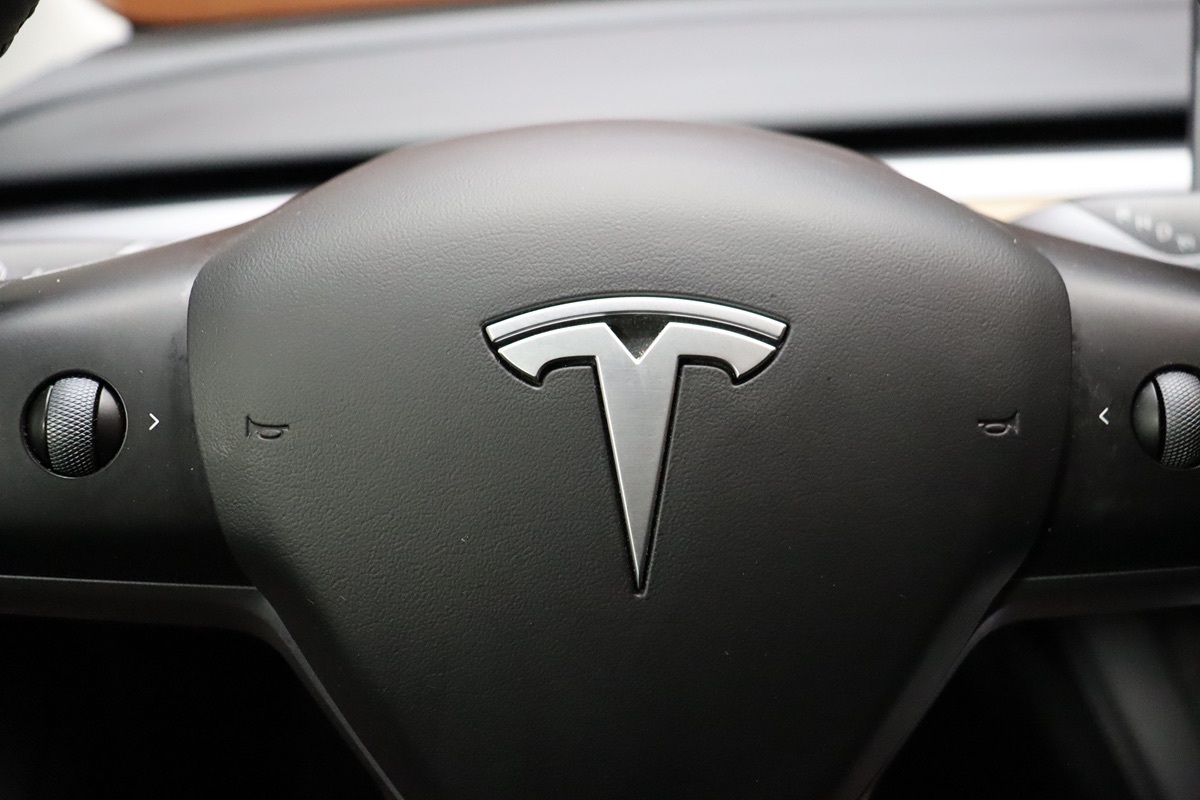 2022 Tesla Model 3 Long Range photo 44