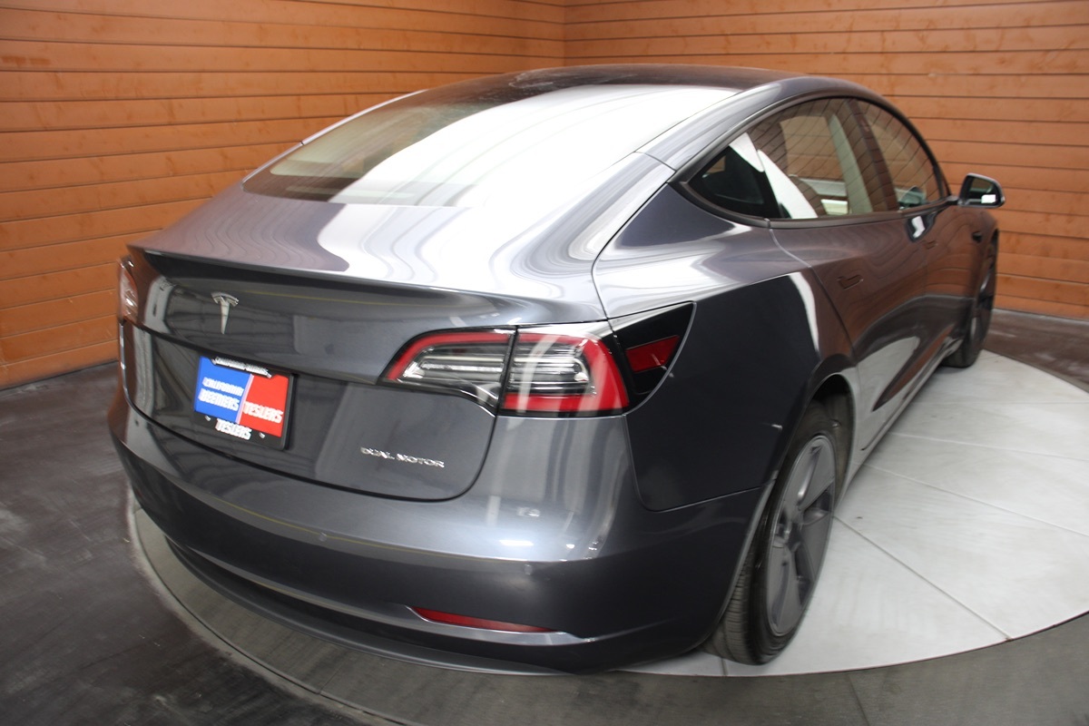 2022 Tesla Model 3 Long Range photo 15