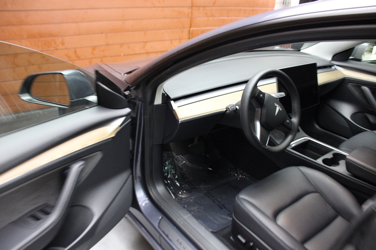 2022 Tesla Model 3 Long Range photo 16