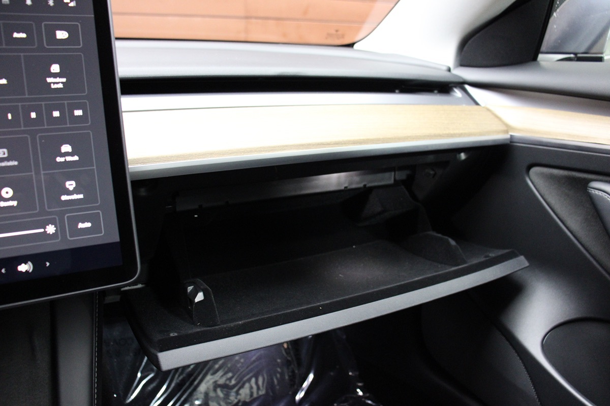 2022 Tesla Model 3 Long Range photo 22