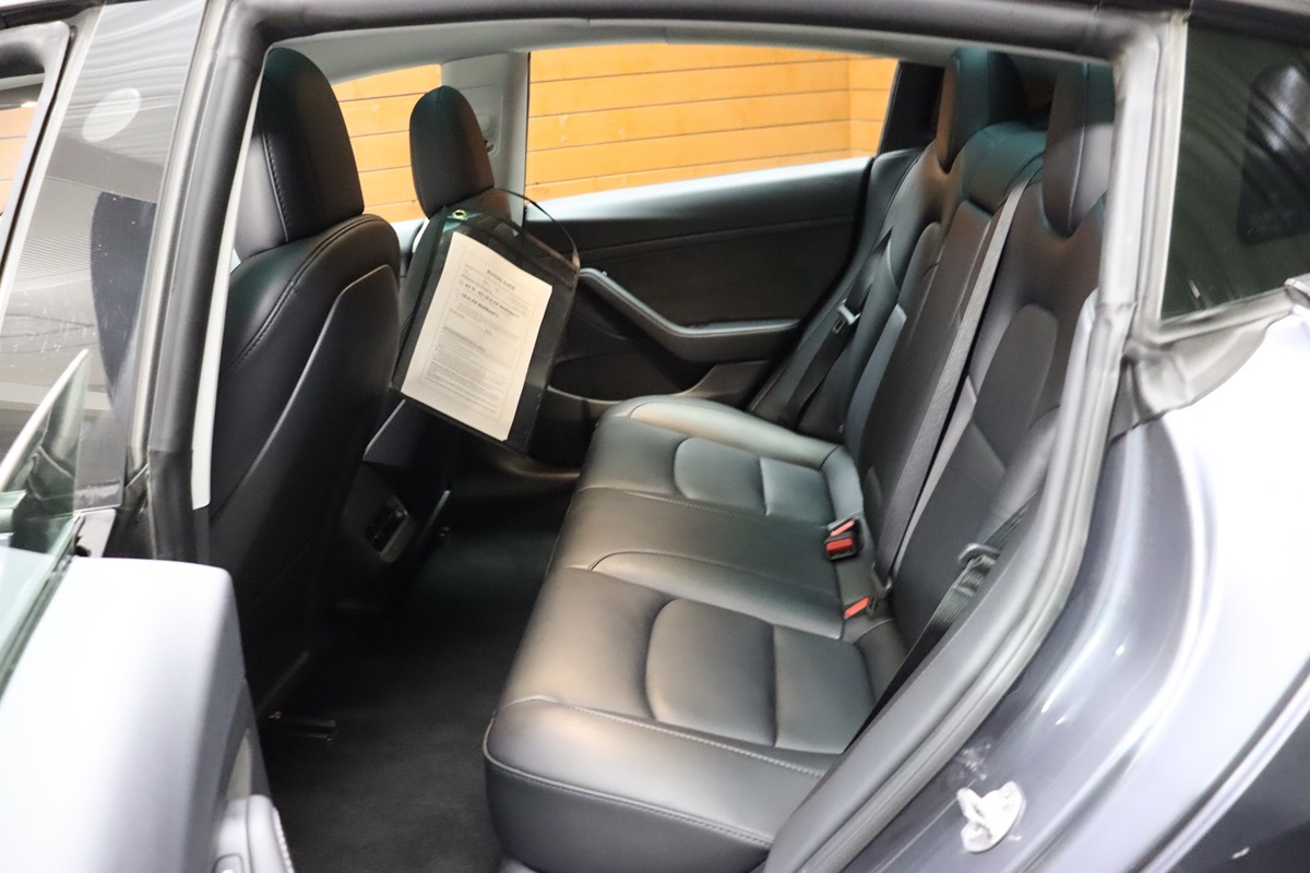 2022 Tesla Model 3 Long Range photo 30