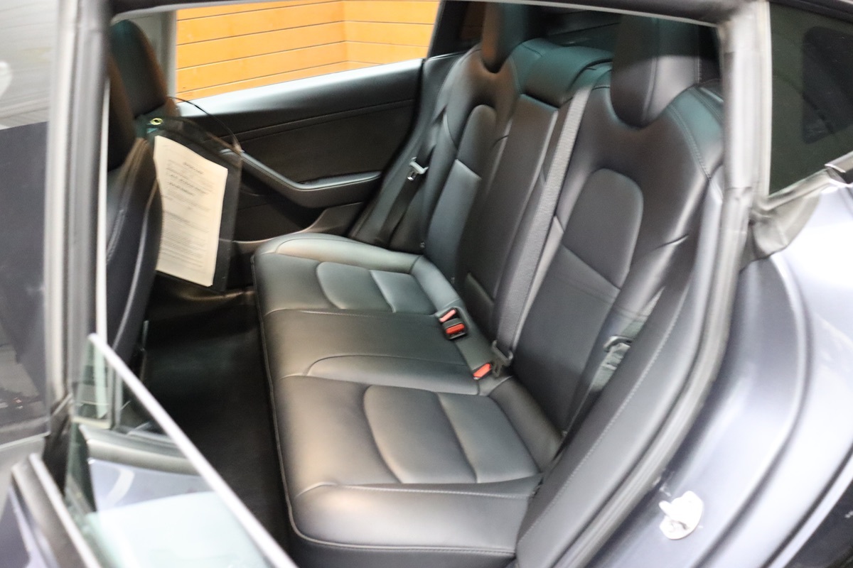 2022 Tesla Model 3 Long Range photo 31