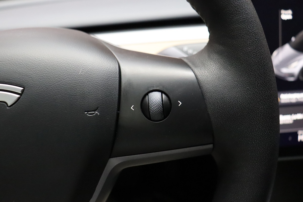 2022 Tesla Model 3 Long Range photo 42