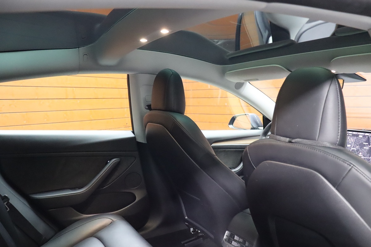 2022 Tesla Model 3 Long Range photo 51