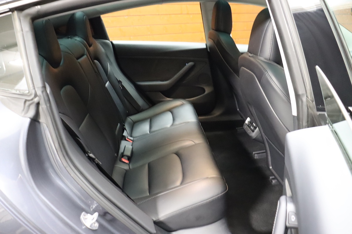 2022 Tesla Model 3 Long Range photo 52