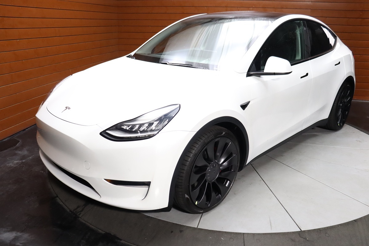 2022 Tesla Model Y Performance photo 8