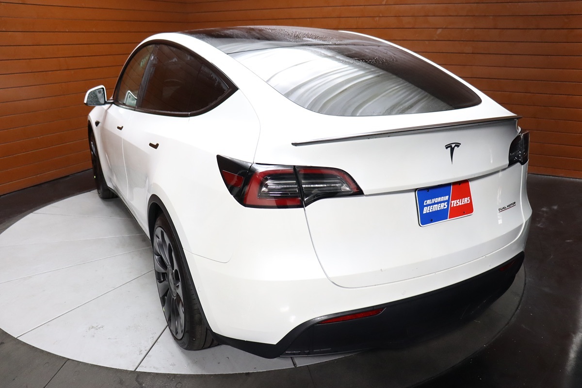 2022 Tesla Model Y Performance photo 11