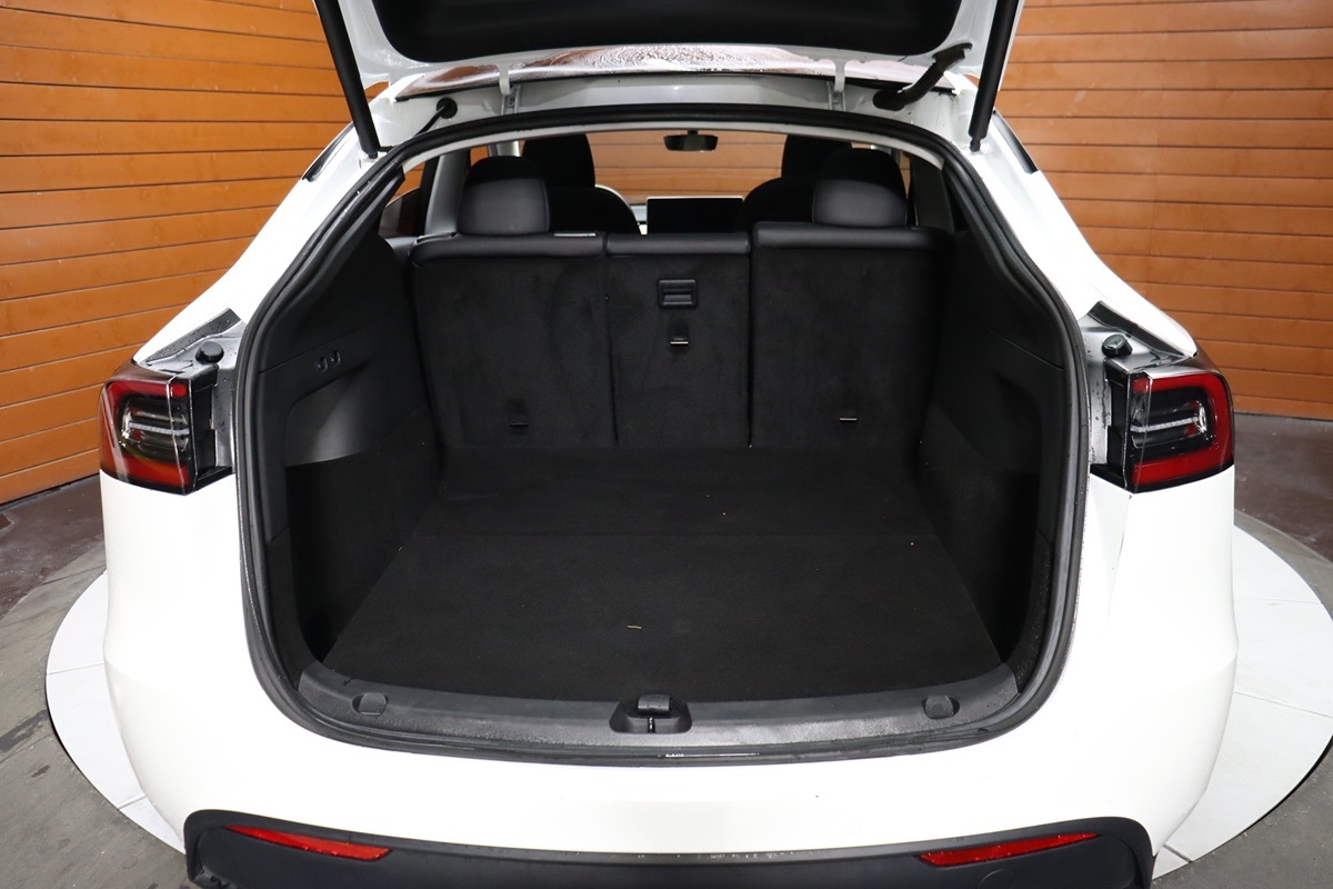 2022 Tesla Model Y Performance photo 15