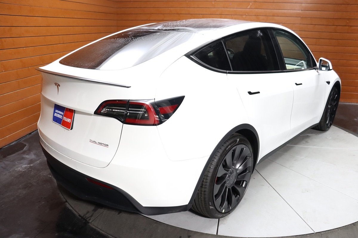 2022 Tesla Model Y Performance photo 22