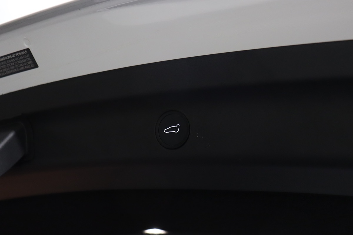 2022 Tesla Model Y Performance photo 17