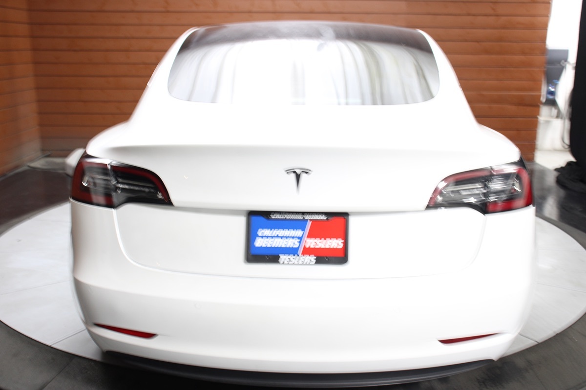 2020 Tesla Model 3 Performance photo 12