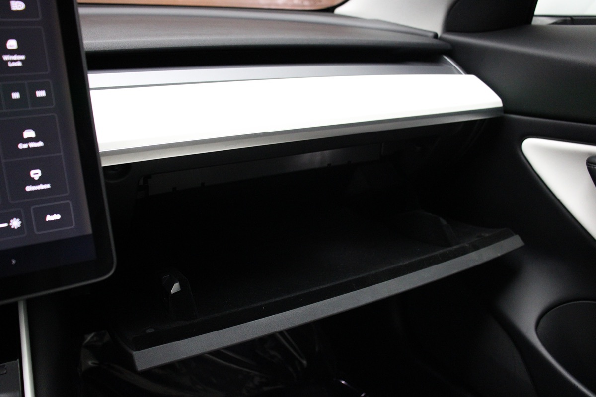 2020 Tesla Model 3 Performance photo 28