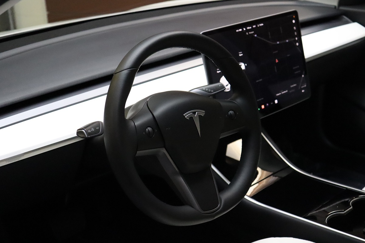 2020 Tesla Model 3 Performance photo 33