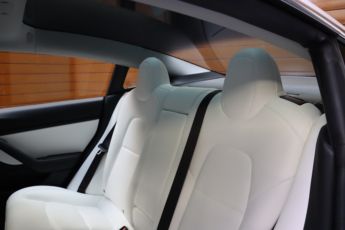 2020 Tesla Model 3 Performance photo 37