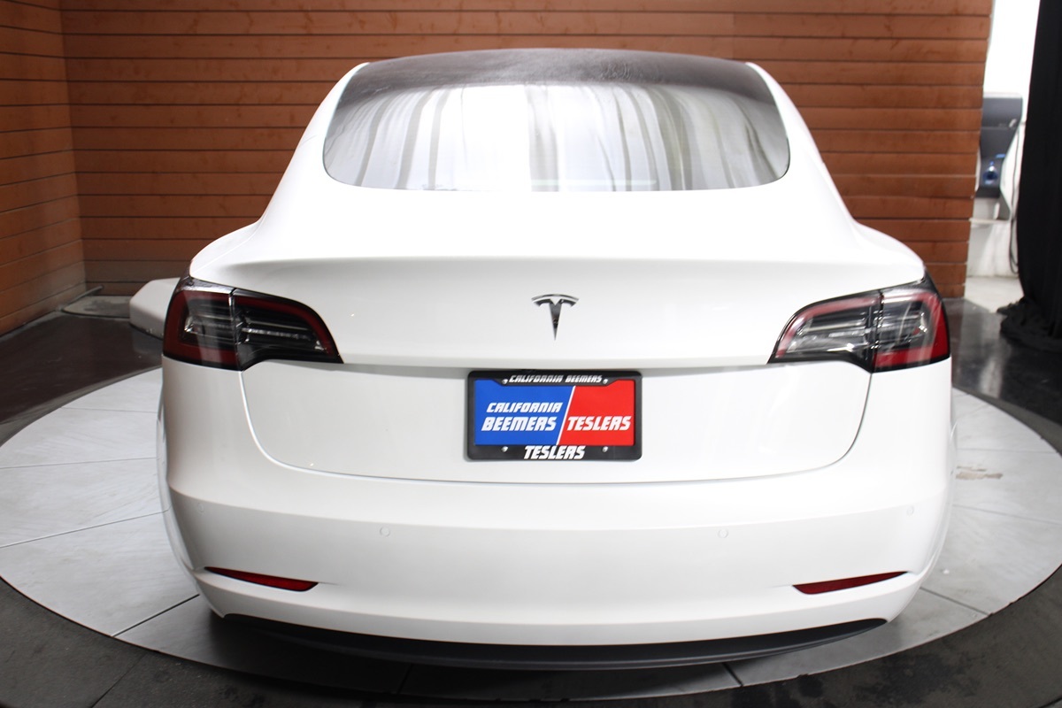 2022 Tesla Model 3 photo 9