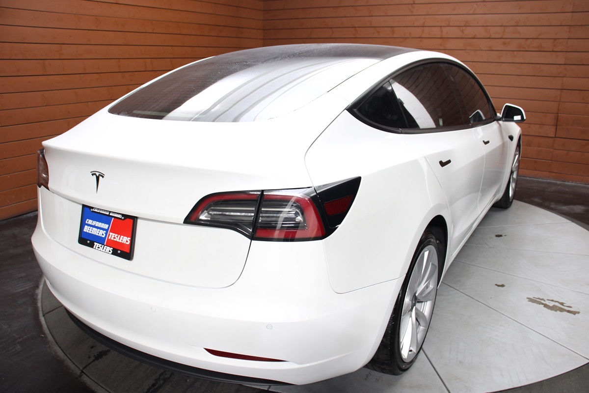 2022 Tesla Model 3 photo 17